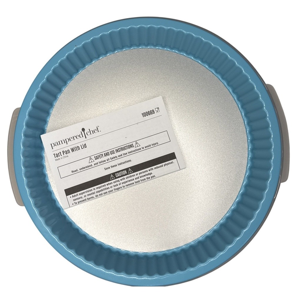 Pampered Chef Tart With Lid And Bottom Insert #100669 NEW